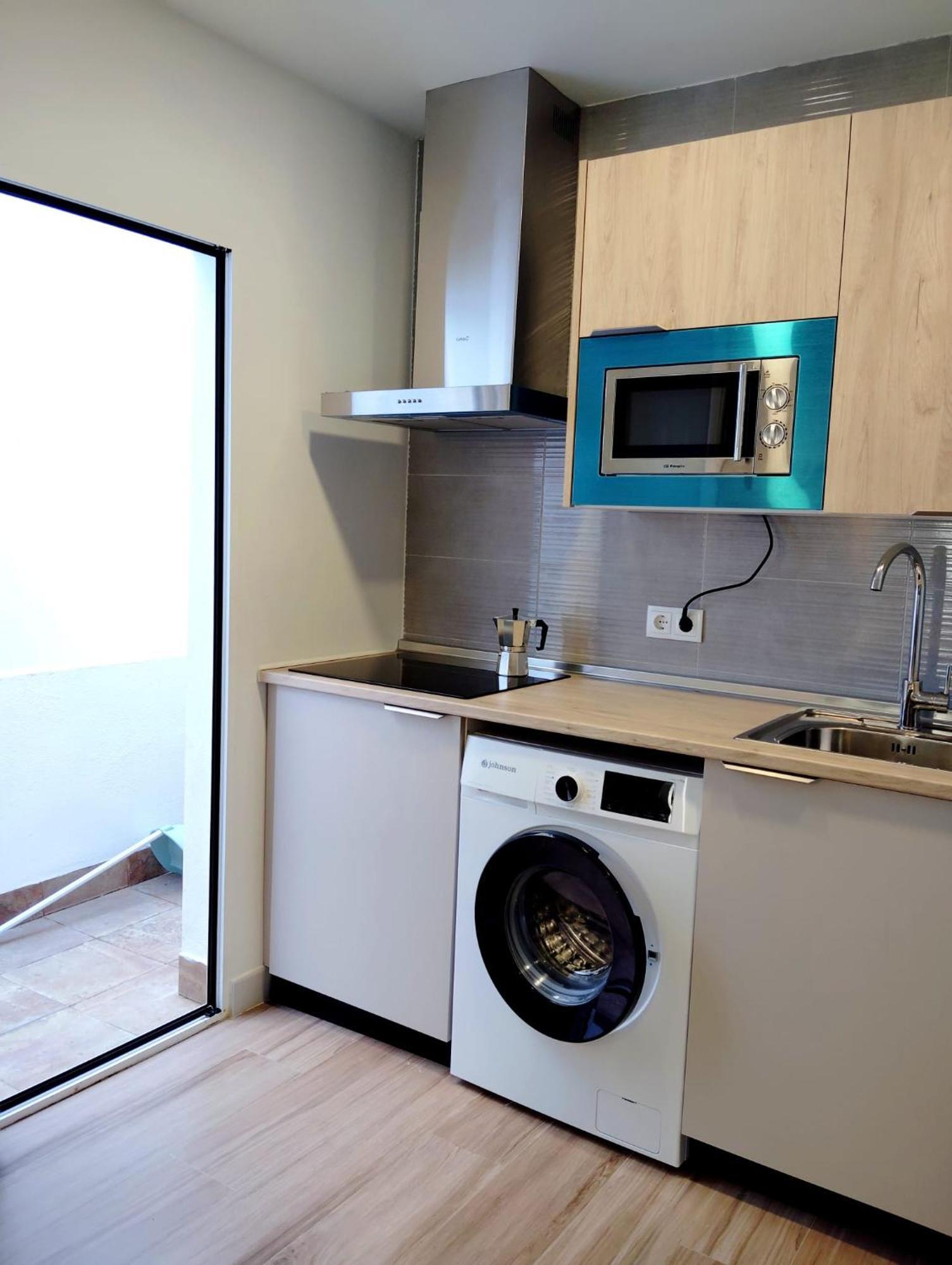 Piso Compartido Cerca Corteingles เฮน ภายนอก รูปภาพ