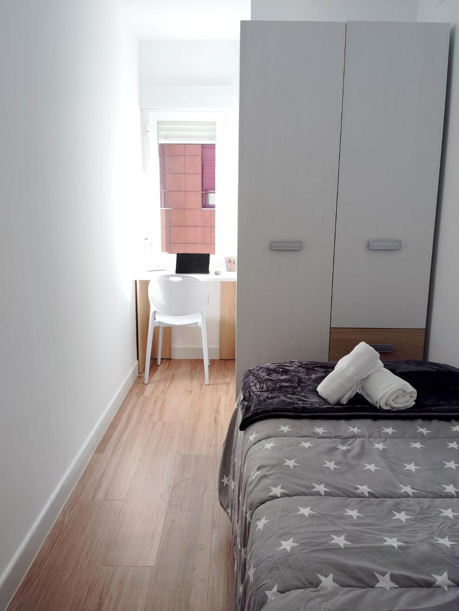 Piso Compartido Cerca Corteingles เฮน ภายนอก รูปภาพ